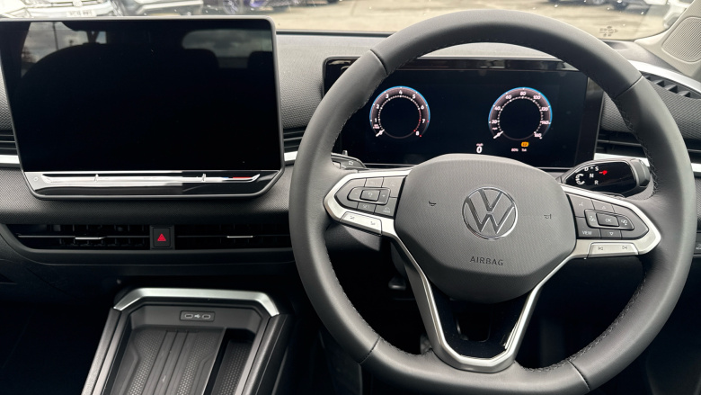 Volkswagen T-Roc 1.5 eTSI Life 5dr DSG Petrol Hatchback